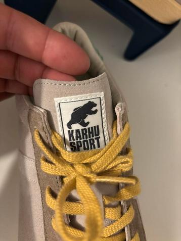 Te Koop Sportschoenen  beschikbaar voor biedingen