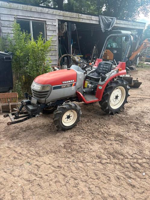Mintractor met machines, Zakelijke goederen, Landbouw | Werktuigen, Ophalen