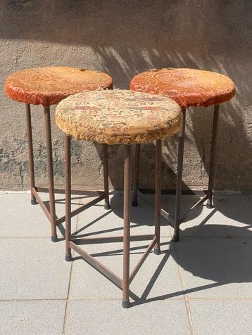 Vintage industriële atelier krukken - upholstery project beschikbaar voor biedingen