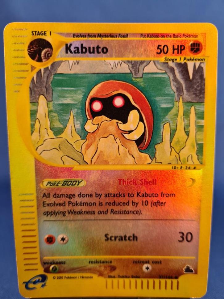 Kabuto 37/144 - Skyridge (Reverse Holo), Hobby en Vrije tijd, Verzamelkaartspellen | Pokémon, Gebruikt, Verzenden