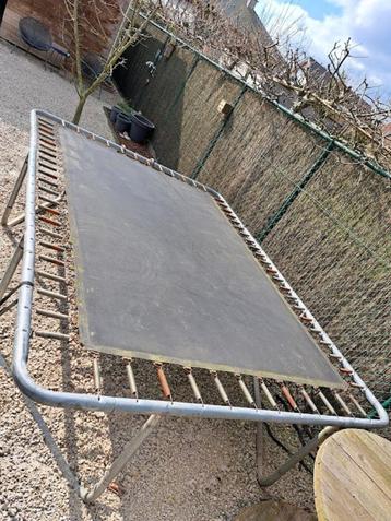 Trampoline rectangulaire 225 x 320 avec ancrage et échelle, Enfants & Bébés, Enlèvement, Utilisé