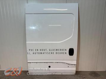 Schuifdeur rechts van een Iveco New Daily (WIT) beschikbaar voor biedingen