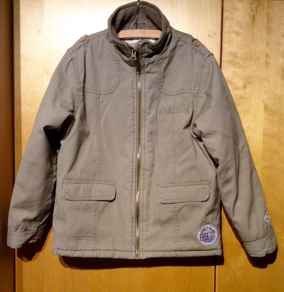 Warme jas voor jongens van 8 jaar, Ophalen of Verzenden, Zo goed als nieuw, Jongen, Trui of Vest