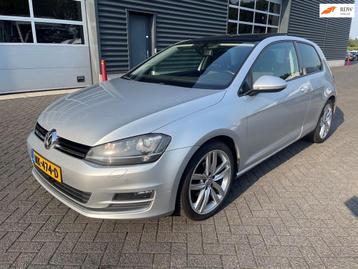 Volkswagen Golf 2.0 TDI Highline Panoramadak|Keyless