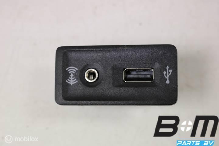Aansluiting voor media bronnen VW Golf 7, Auto-onderdelen, Dashboard en Schakelaars, Gebruikt