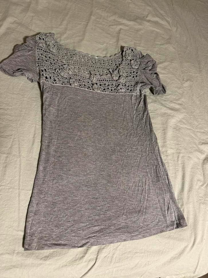 Mooie top van SCEE Twinset, Kleding | Dames, T-shirts, Zo goed als nieuw, Maat 36 (S), Grijs, Korte mouw, Ophalen of Verzenden