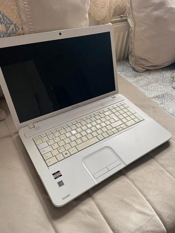 Laptop toshiba beschikbaar voor biedingen