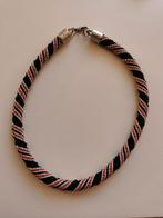 Ketting met kleine kralen, Handtassen en Accessoires, Kettingen, Ophalen of Verzenden, Zo goed als nieuw, Zwart, Kunststof