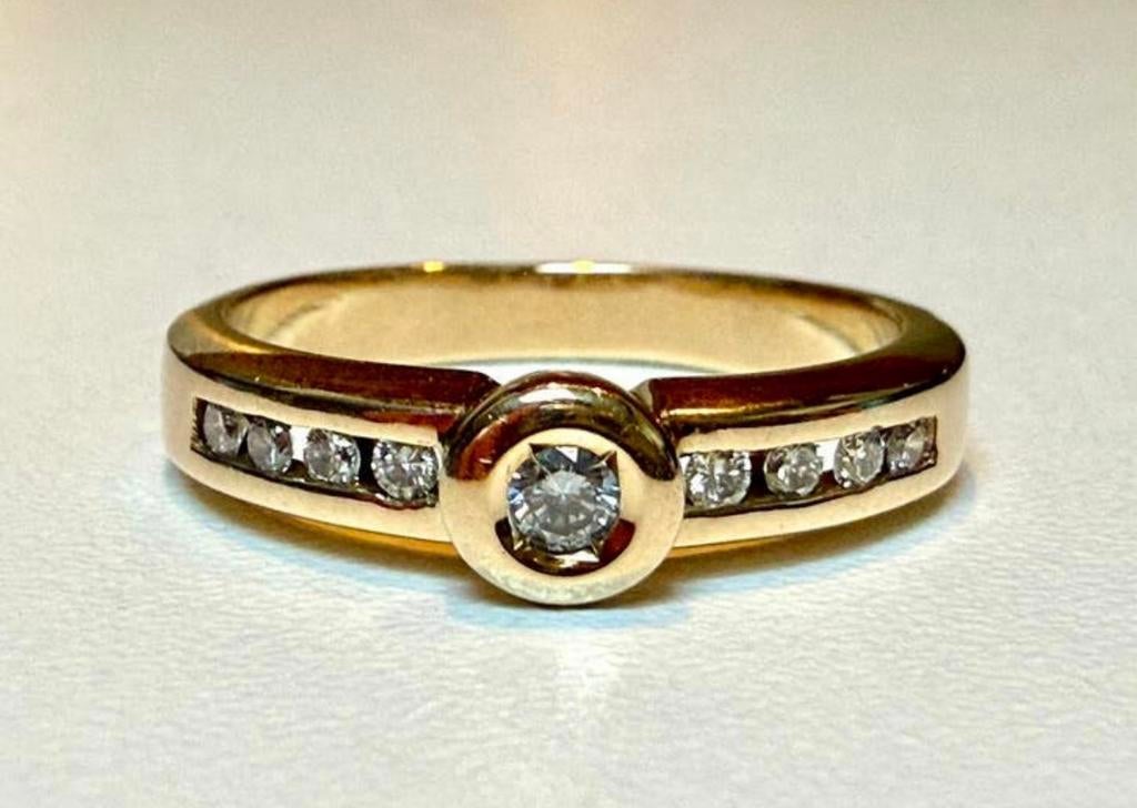 Prachtige gouden ring met 9 natuurlijke VS diamanten! 19,5mm, Bijoux, Sacs & Beauté, Bagues, Femme ou Homme, Or, Avec pierre précieuse
