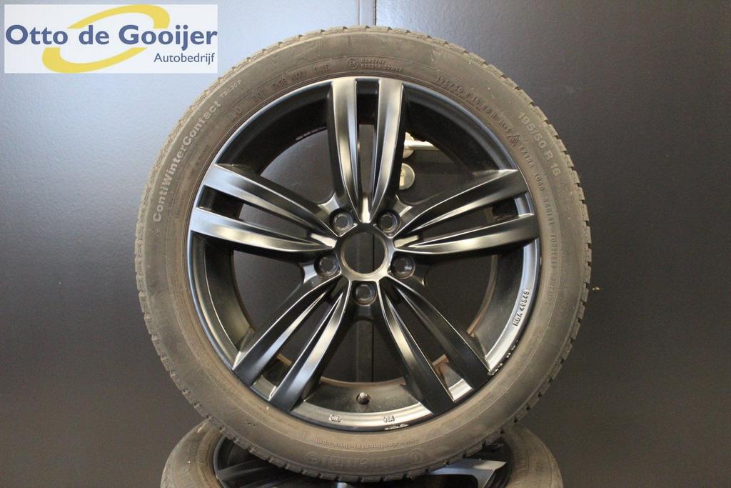 Audi A1 Velgen 16 Inch Winterbanden Continental, Ophalen, Gebruikt, -, Banden en Velgen