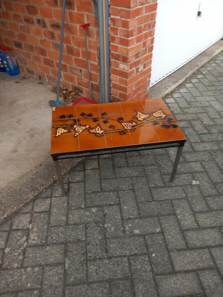 Zeer goed vintage tafel, Ophalen