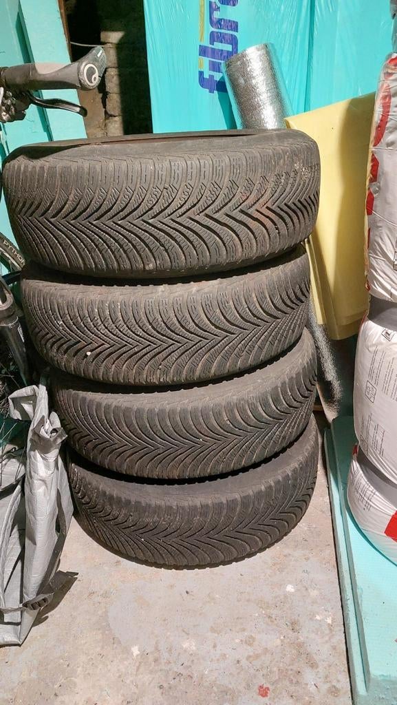 4 Jantes + 4 pneus neige/hiver Michelin 195/65R15  91T, Autos : Pièces & Accessoires, Pneus & Jantes, Enlèvement, Pneus hiver