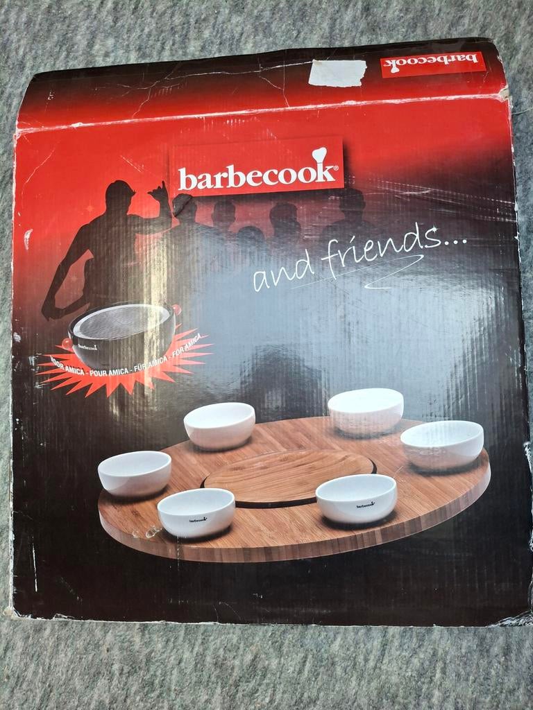 Tafel bbq + draaiplateau, Tuin en Terras, Ophalen