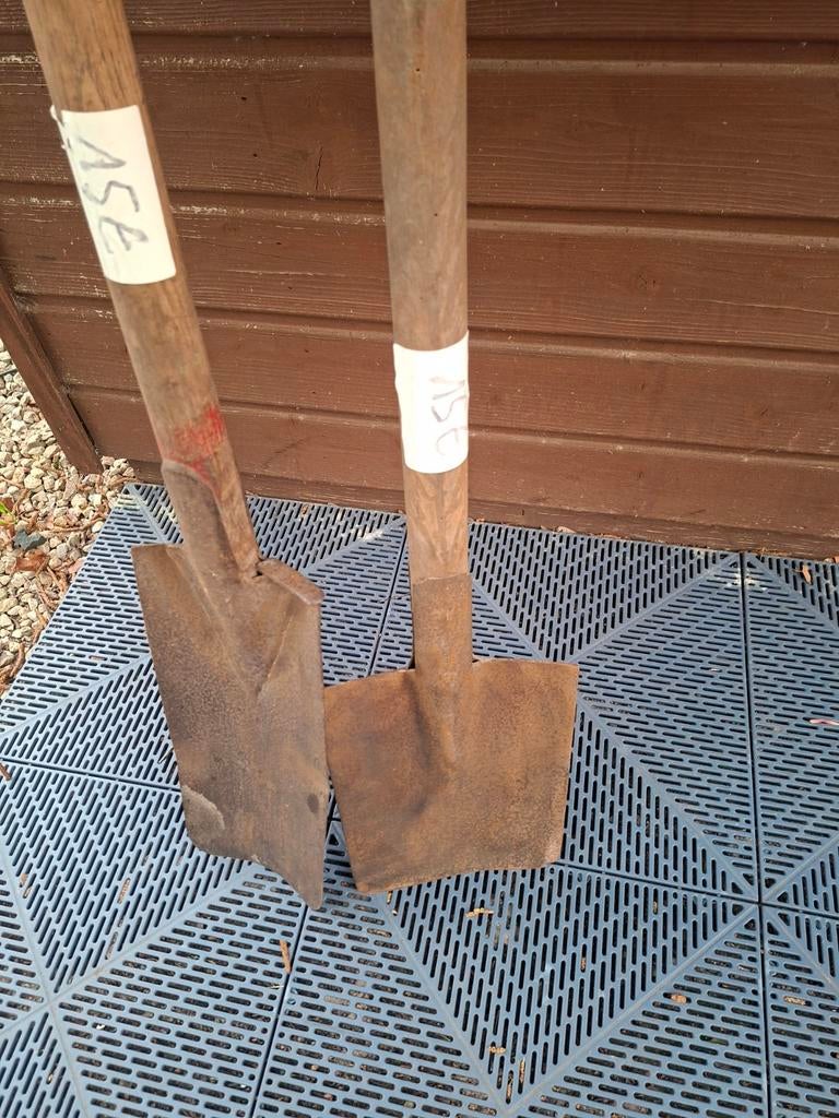 Spade 2 stuks, Tuin en Terras, Ophalen, Spade