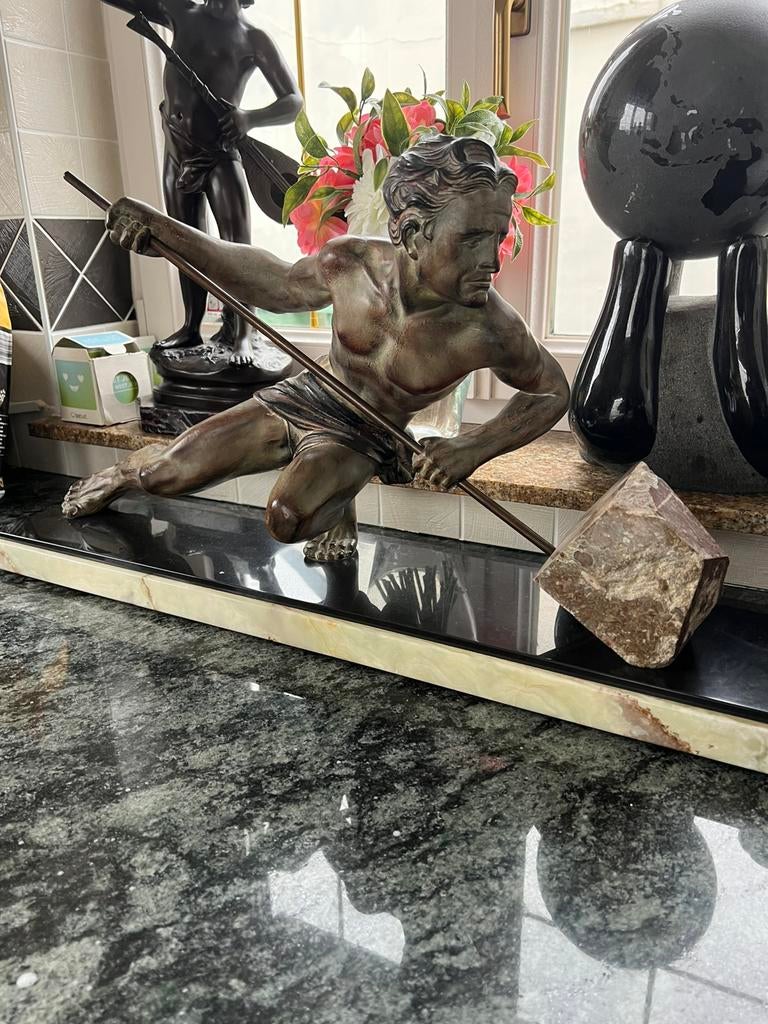 Antieke artdeco beeld getekend, Ophalen, Beeld