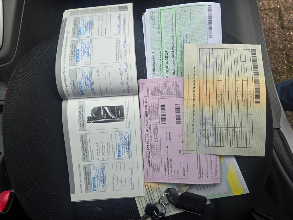 Mazda 2 1.6 KVV avec CARPASS, Autos, Mazda, Particulier, Essence, 5 portes, Boîte manuelle, Carnet d'entretien, Enlèvement ou Envoi