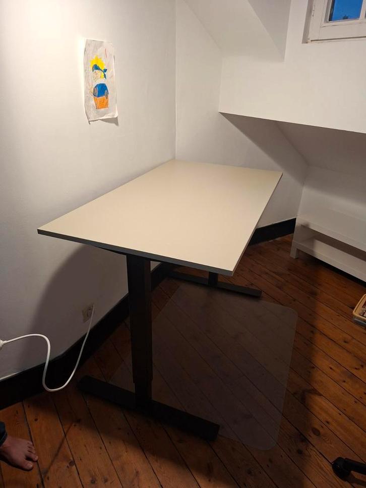 Bureau assis /debout Ikea, Maison & Meubles, Bureaux, Utilisé, Bureau, Réglable en hauteur, Enlèvement