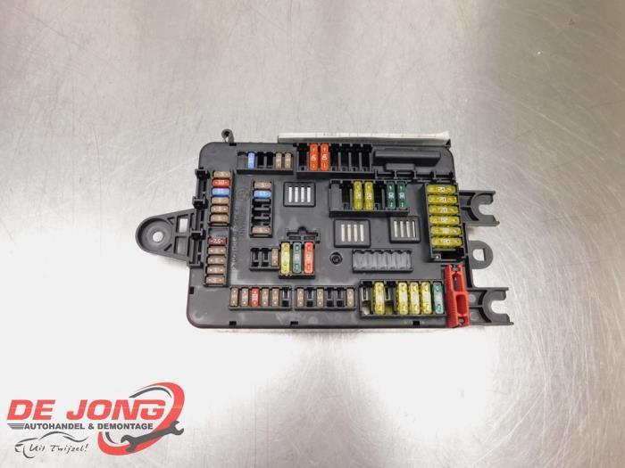 Zekeringkast van een BMW 1-Serie, Auto-onderdelen, Elektronica en Kabels, BMW, Gebruikt, 3 maanden garantie, Ophalen of Verzenden