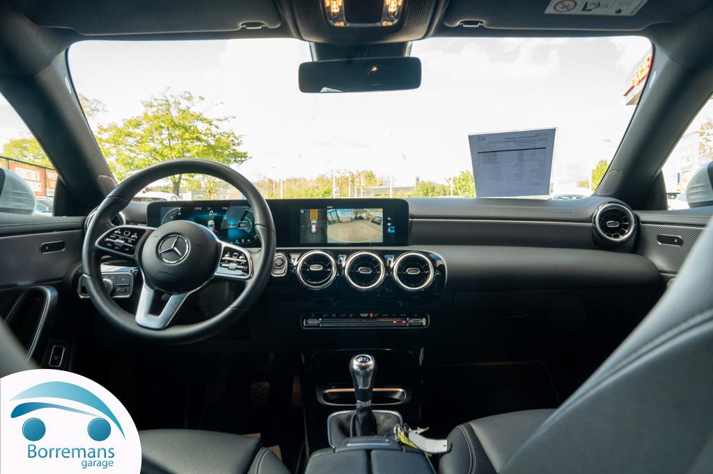 Mercedes-Benz CLA 180 SHOOTING BREAK Navi/Lane Assit/Zetelv, CLA, 4 cilinders, Bedrijf, 5 deurs