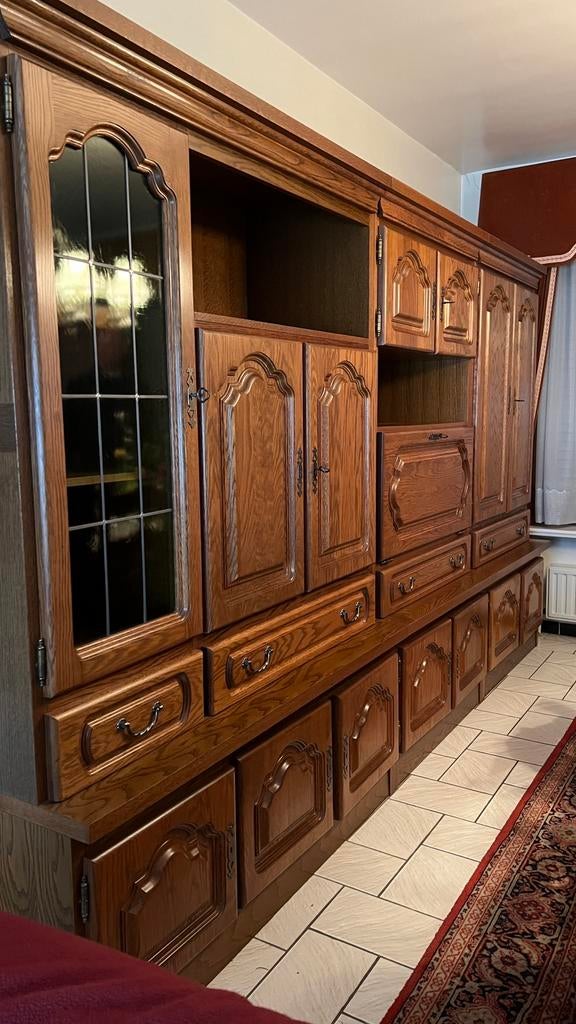 Grote kast, Ophalen, Zo goed als nieuw