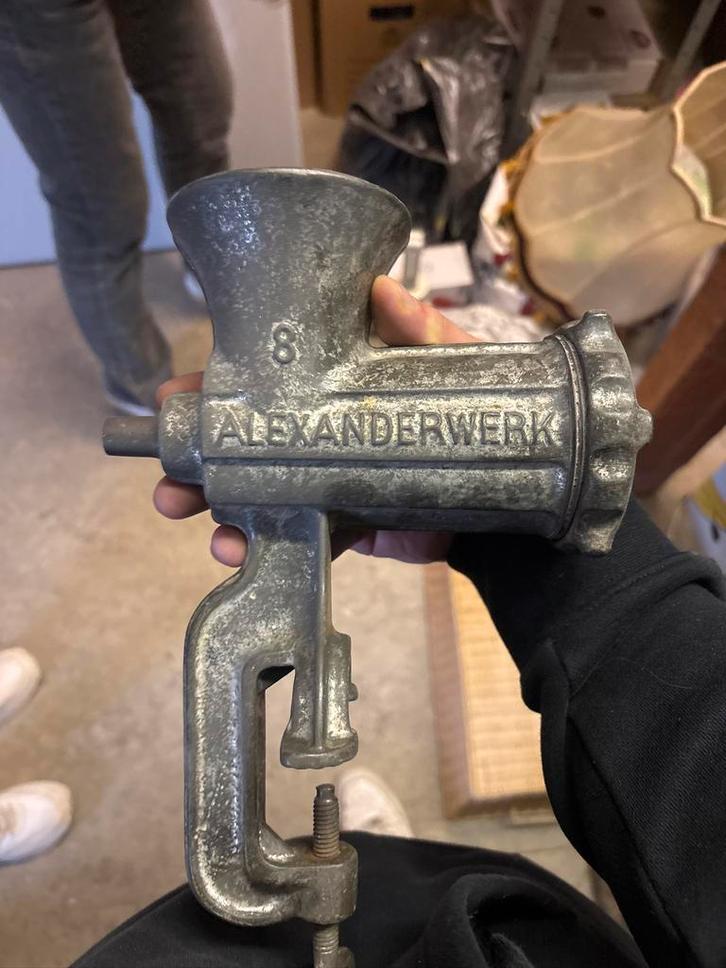 2 vintage gietijzeren vleesmolens, Antiek en Kunst, Antiek | Keukengerei, Ophalen