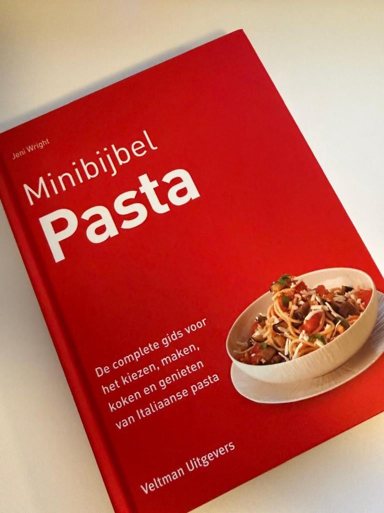 Mini pastabijbel, Boeken, Kookboeken, Zo goed als nieuw, Italië, Ophalen of Verzenden