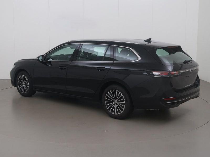 Volkswagen Passat Variant 1.5 eTSI Elegance 150 AT, Auto's, Automaat, 4 cilinders, 1573 kg, Overige bekleding