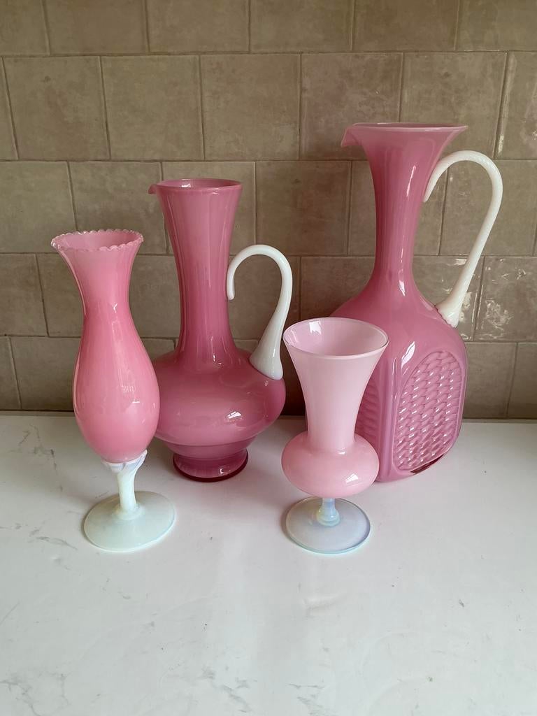 Collection de vases roses opalines, Enlèvement ou Envoi, Comme neuf