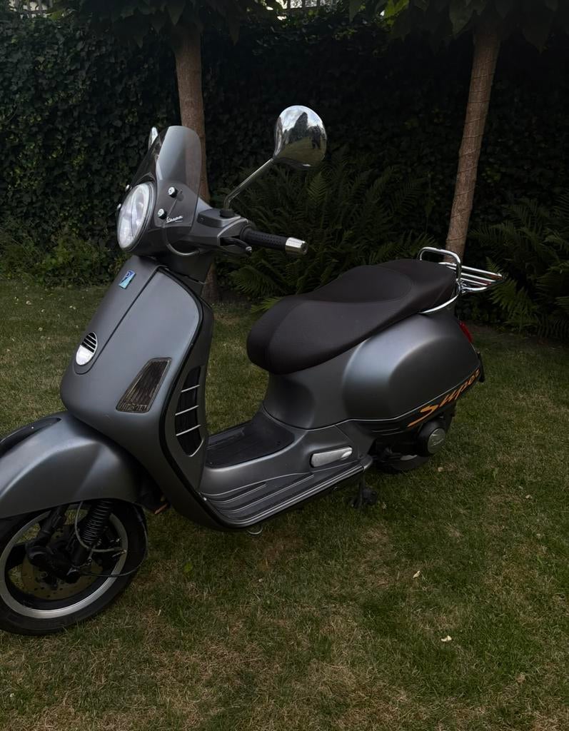 VESPA GTS 125cc, Enlèvement, Comme neuf
