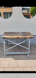 Table de travail/établi très belle et robuste, Bricolage & Construction, Établis, Enlèvement