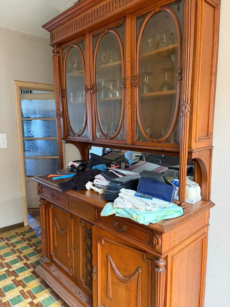 Armoires anciennes à vendre, Enlèvement