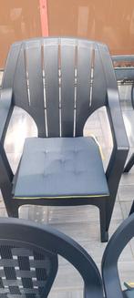 Chaises de jardin, Enlèvement