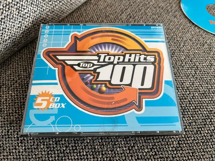 CD box Top 100 hits 1998 (5cd’s), Cd's en Dvd's, Cd's | Verzamelalbums, Zo goed als nieuw, Dance, Boxset, Ophalen