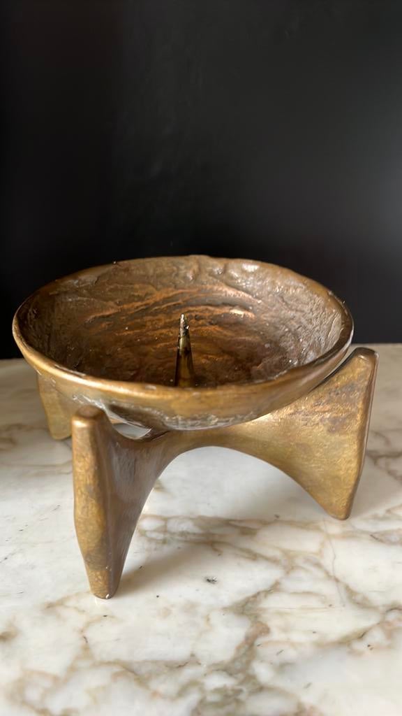 Brutalistische bronzen kandelaar, Ophalen