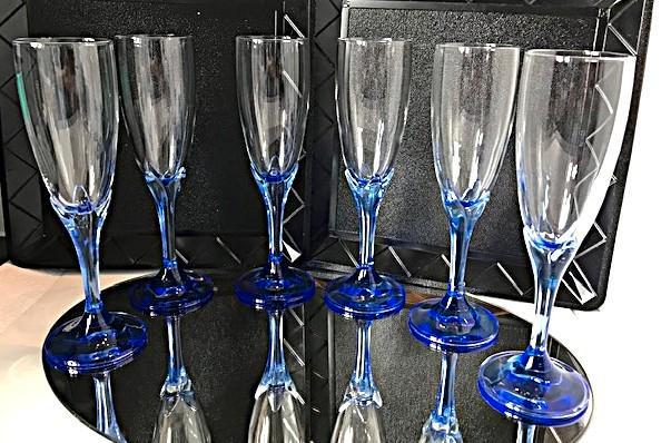 Champagne Kristal glazen Bormioli Rocco Saphire Blue✨😍💑👌, Antiek en Kunst, Antiek | Glaswerk en Kristal, Ophalen of Verzenden