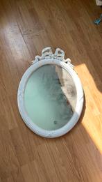 Miroir ancien, Enlèvement