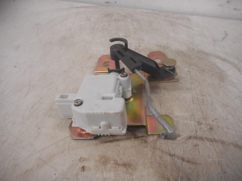 VEROUILLAGE CENTRALISEE CAPOT MOTEUR Golf IV Variant (1J5), Utilisé, Volkswagen