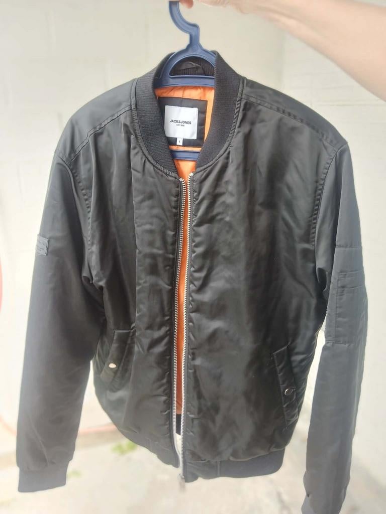 Veste Bombers Jack&Jones taille L, Enlèvement
