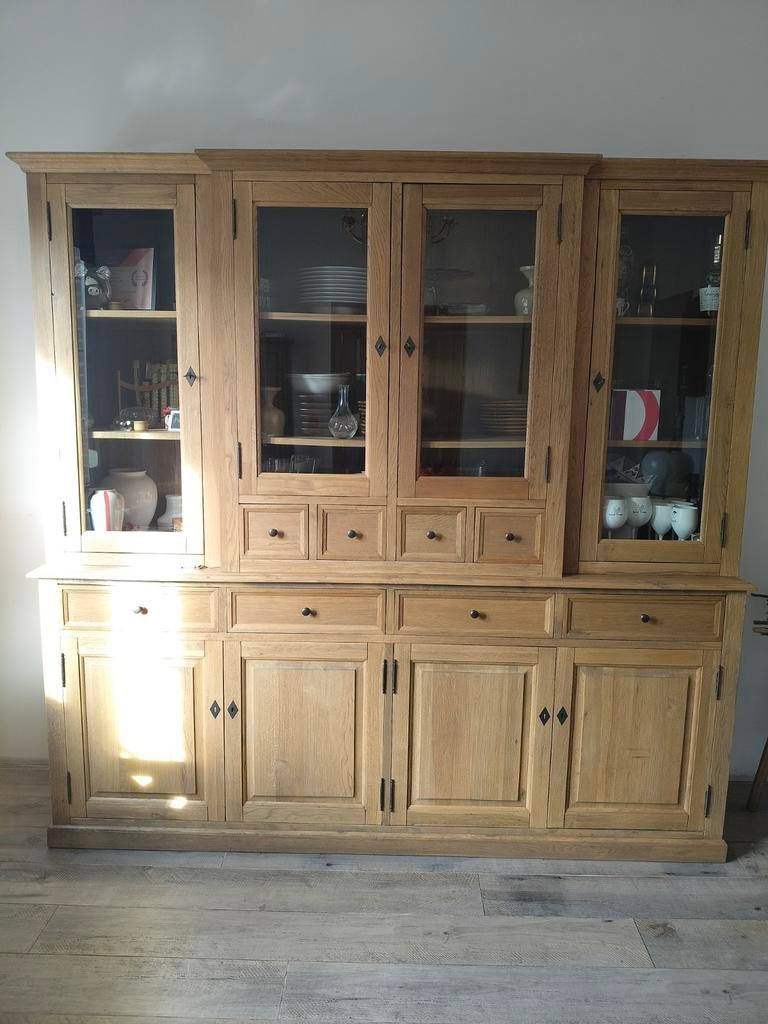 Vaisselier chêne massif, Maison & Meubles, Armoires | Buffets, Chêne