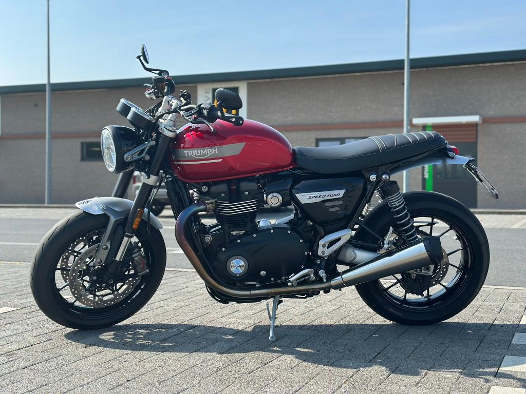 Triumph SpeedTwin 1200, Motoren, Motoren | Triumph, 2 cilinders, Motorrijbewijs A, Particulier, Meer dan 35 kW