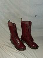 Bottes hautes Dr. Martens rouge bordeaux - taille 36, Vêtements | Femmes, Rouge, Enlèvement ou Envoi, Dr. Martens, Porté