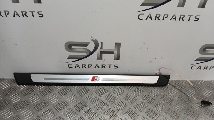 Eclairage d'embarquement d'un Audi A5, Autos : Pièces & Accessoires, Éclairage, Audi, Utilisé, 3 mois de garantie, Enlèvement ou Envoi