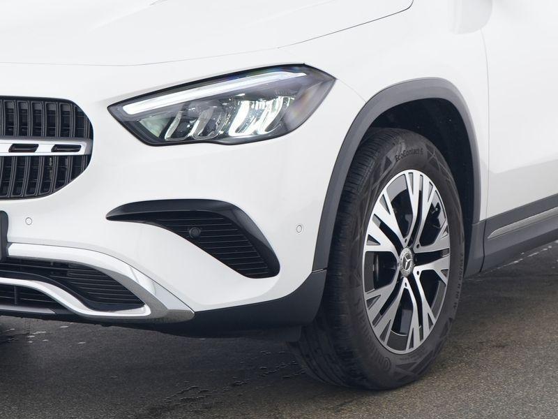 Mercedes-Benz GLA-klasse 250 e Luxury Line | Trekhaak | Smar, Stof, 4 cilinders, 16 kWh, Wit