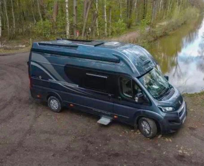 Globe-Traveller Pathfinder X Campervan, Caravans en Kamperen, Mobilhomes, Particulier, tot en met 4, Buscamper of Camperbus, Overige merken