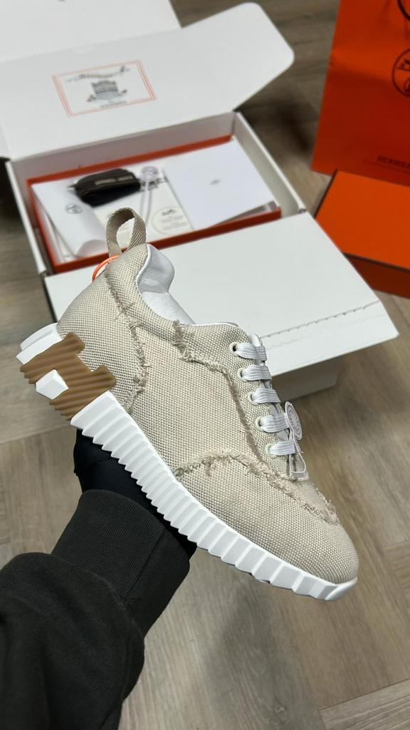 Sneakers Femme Style Hermès Bouncing – Ultra Tendance, Kleding | Dames, Schoenen, Ophalen of Verzenden, Zo goed als nieuw, Wit