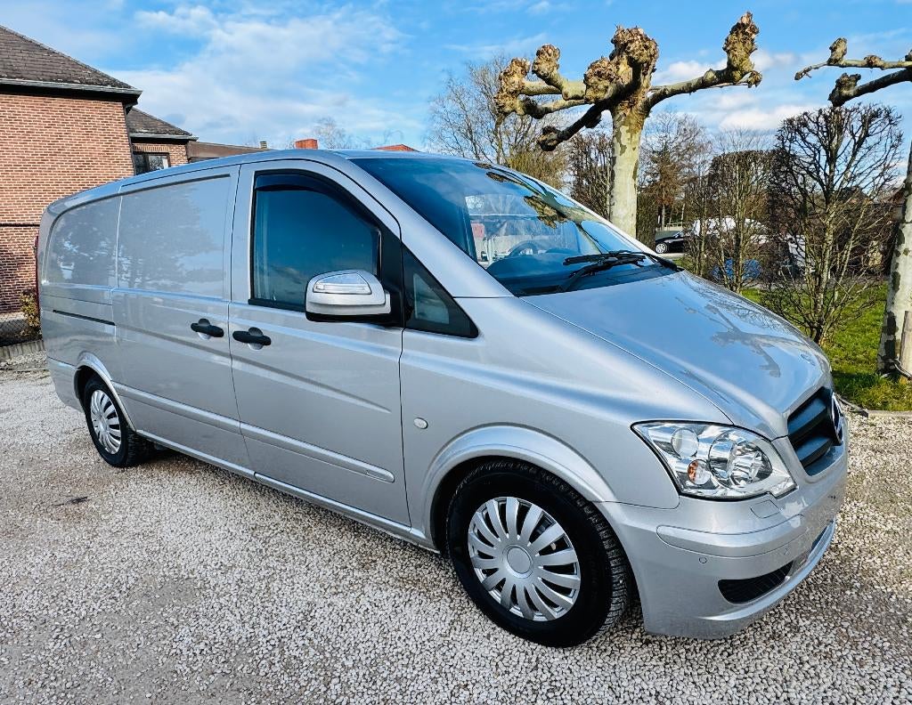 PRACHTIGE MERCEDES VITO 3.0CDI V6 AUTOMAAT AIRCO TREKHAAK, Auto's, Automaat, Euro 5, Achterwielaandrijving, Zwart