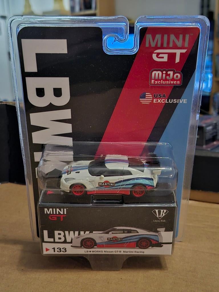 MiniGT #133 Martini racing Nissan GT-R, Enlèvement ou Envoi, Comme neuf, Voiture