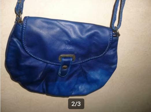 paarsblauwe handtas met lange riem, Handtassen en Accessoires, Tassen | Damestassen, Ophalen of Verzenden, Zo goed als nieuw, Handtas