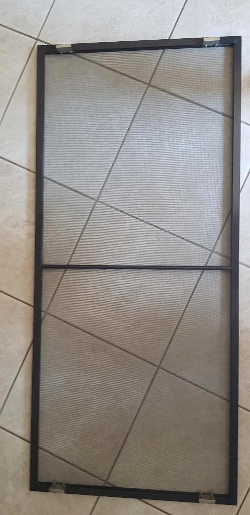 Moustiquaires Fenêtres Alu-Brun    " Assemblées en usine", Bricolage & Construction, Fenêtres & Moustiquaires, Comme neuf, Métal