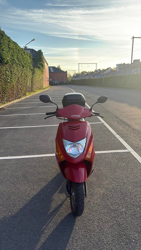 Honda Lead 110cc, Ophalen, Zo goed als nieuw